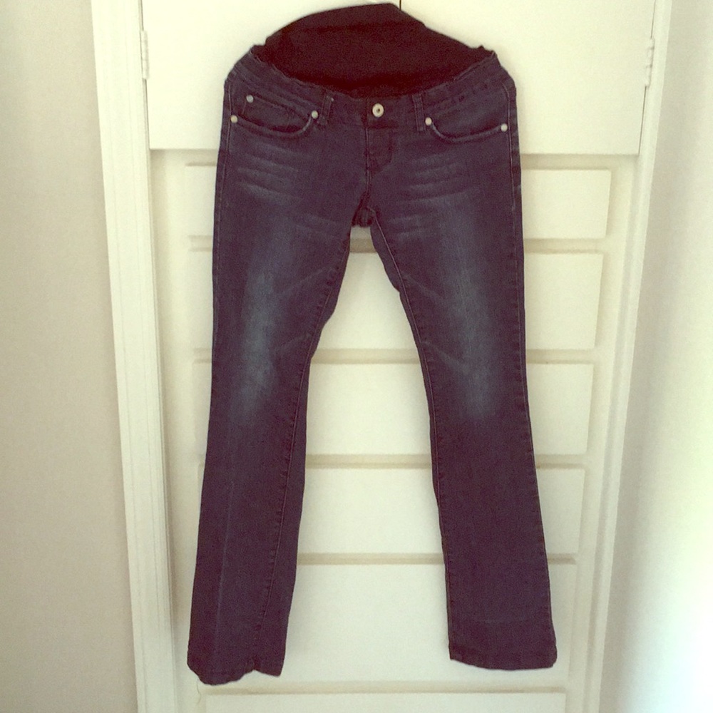 Sold Super comfy and stylish pregnancy jeans